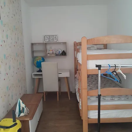 アパート Batajnica Centar ベオグラード